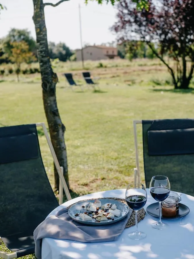 Can Serra 1786 Llagostera Gospodarstwo agroturystyczne
